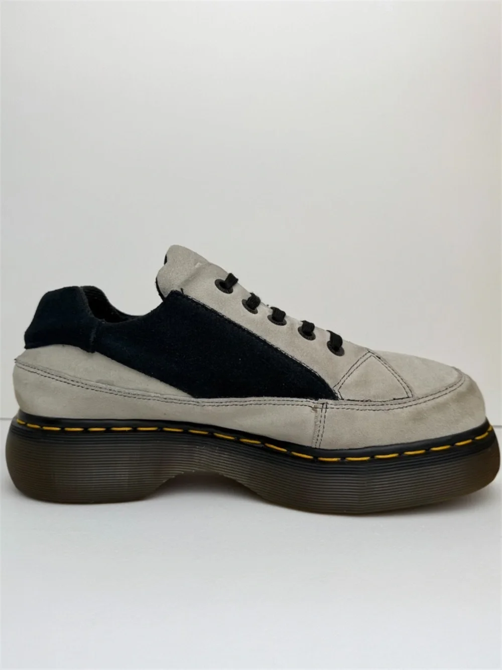 Vintage Dr. Martens Buzz Leather England Oxfords UK 9